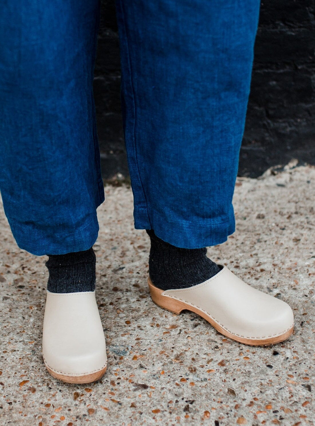 Low Klassisk Clog in Stone Shoes YBDFinds