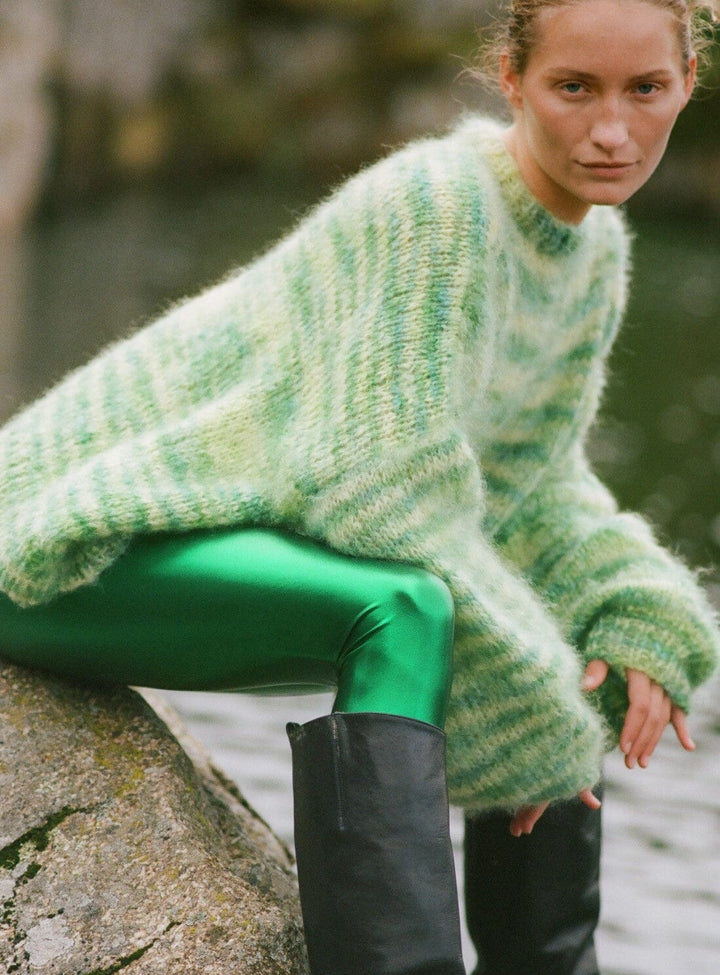 Margate Leggings in Metallic Green Trousers YBDFinds