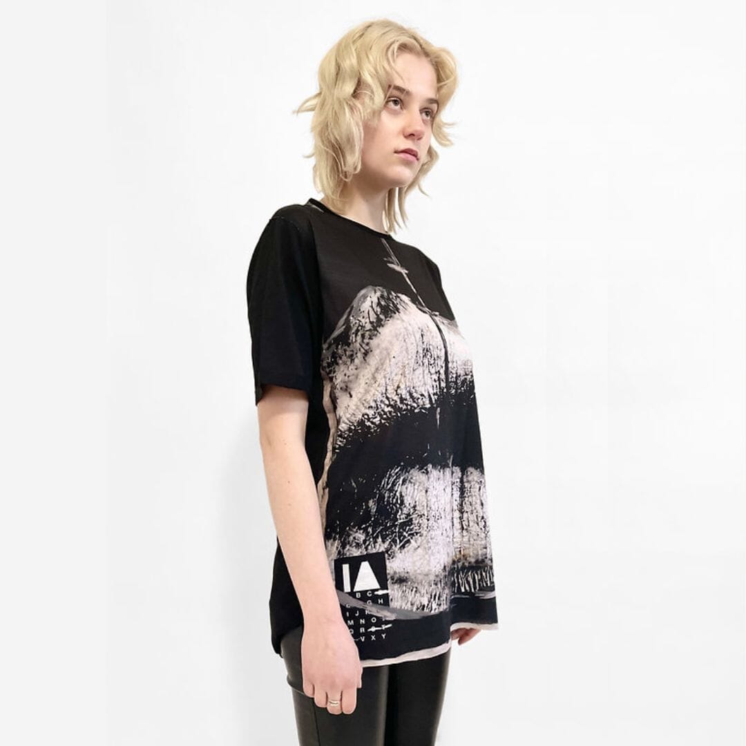 Black Kiss T-Shirt Tops IA London 