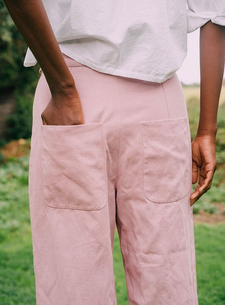 【COLOR iN ID】Peach Fuzz Shirring Pants Peach Fuzz Is the Color of the Year: 8 Easy Ways to