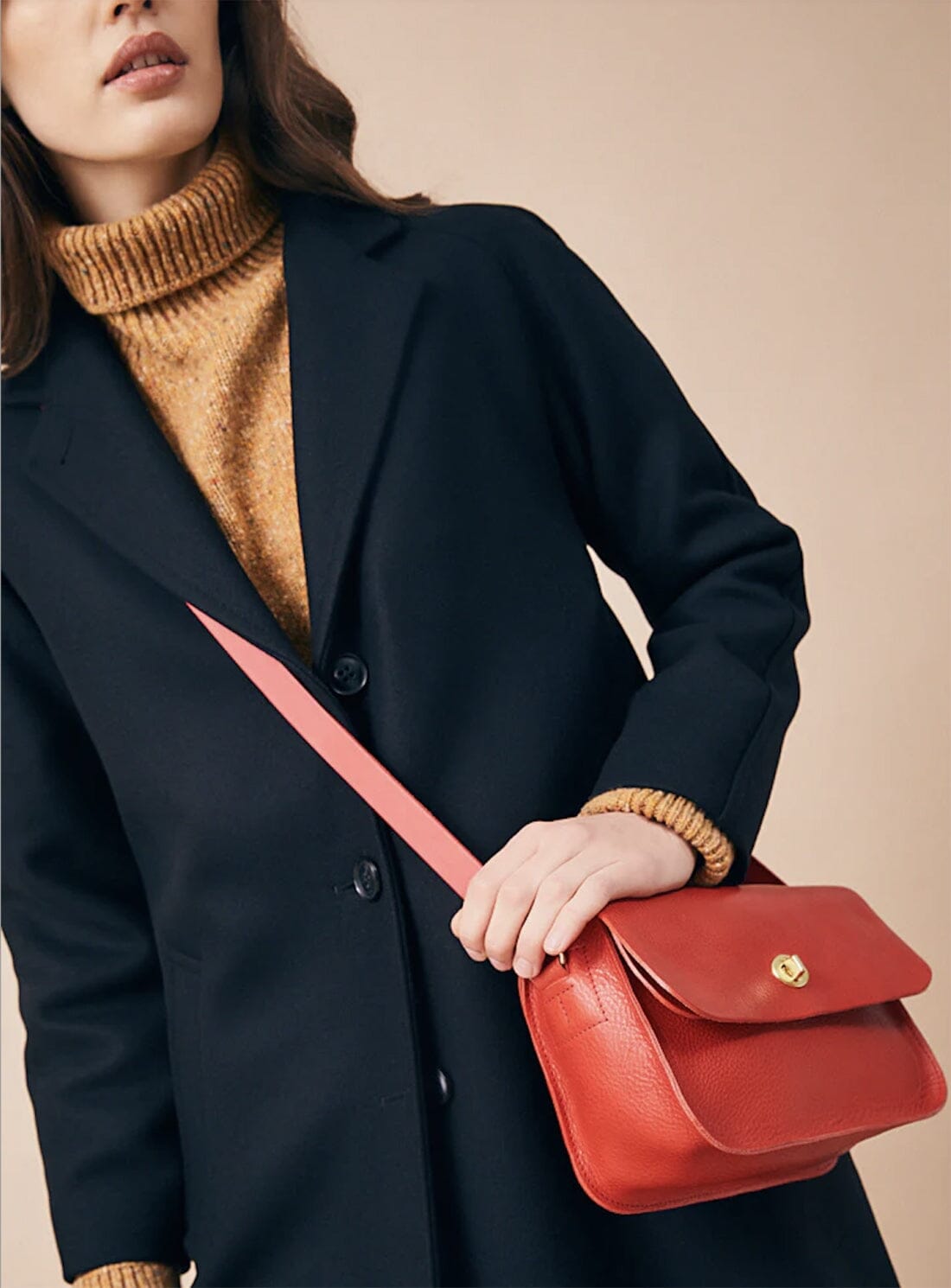 Mimi Berry | Martha Crossbody Bag in Grainy Cardinal – YBDFinds