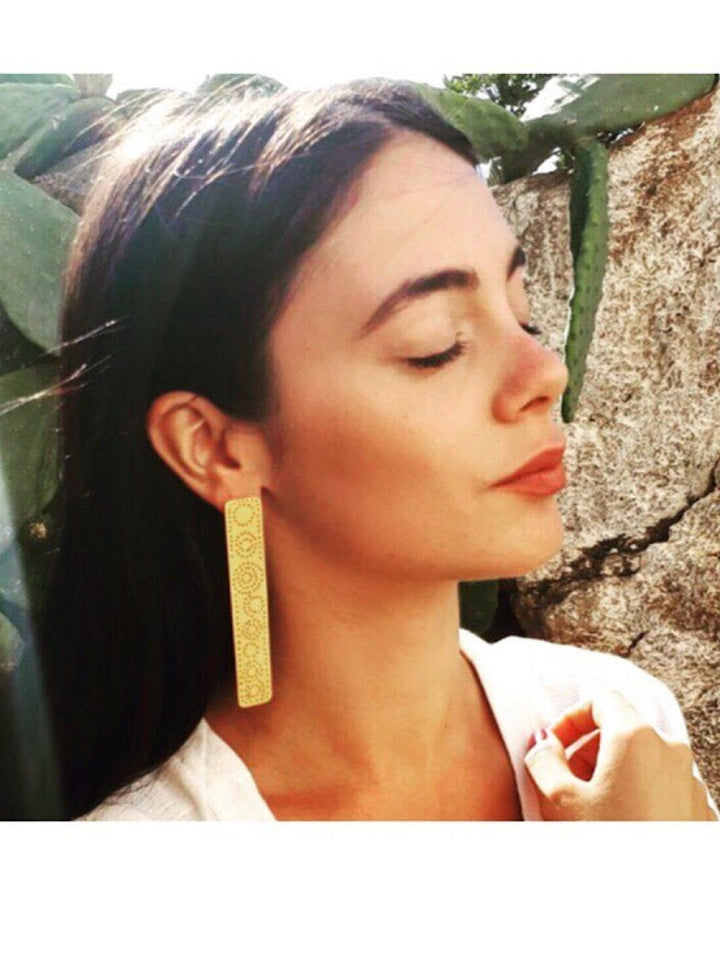 Milan Long Single Gold Earring Earrings YBDFinds 